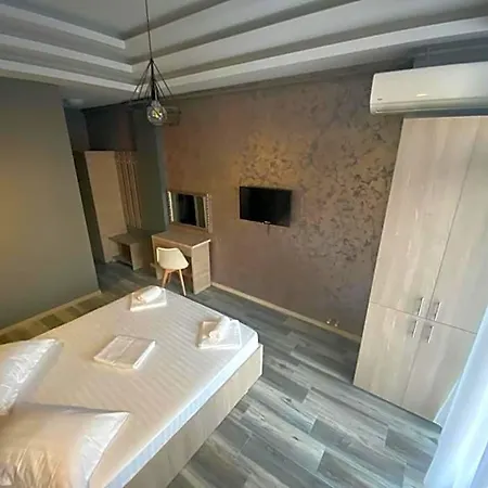 Ida Hotel
